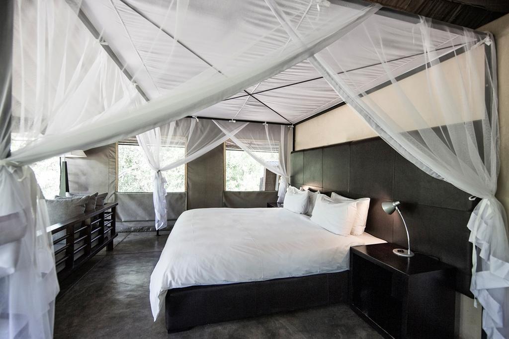 Honeyguide Tented Safari Camp - Khoka Moya Manyeleti Game Reserve Exterior photo